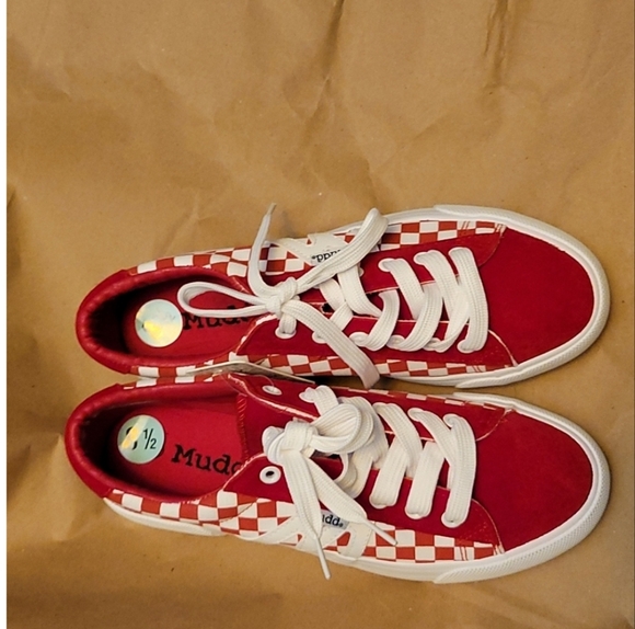 MUDD Red and White Checkered Sneakers, By Mudd Size 8.5 - Picture 14 of 14